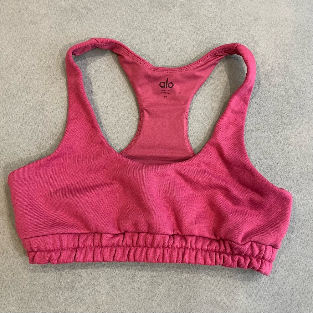 ALO Yoga Accolade Sweatshirt Scoop Neck Bra Size Medium Raspberry Sorbet